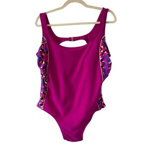 Catalina Magenta Pink Pattern One Piece Swim Suit Size 1X